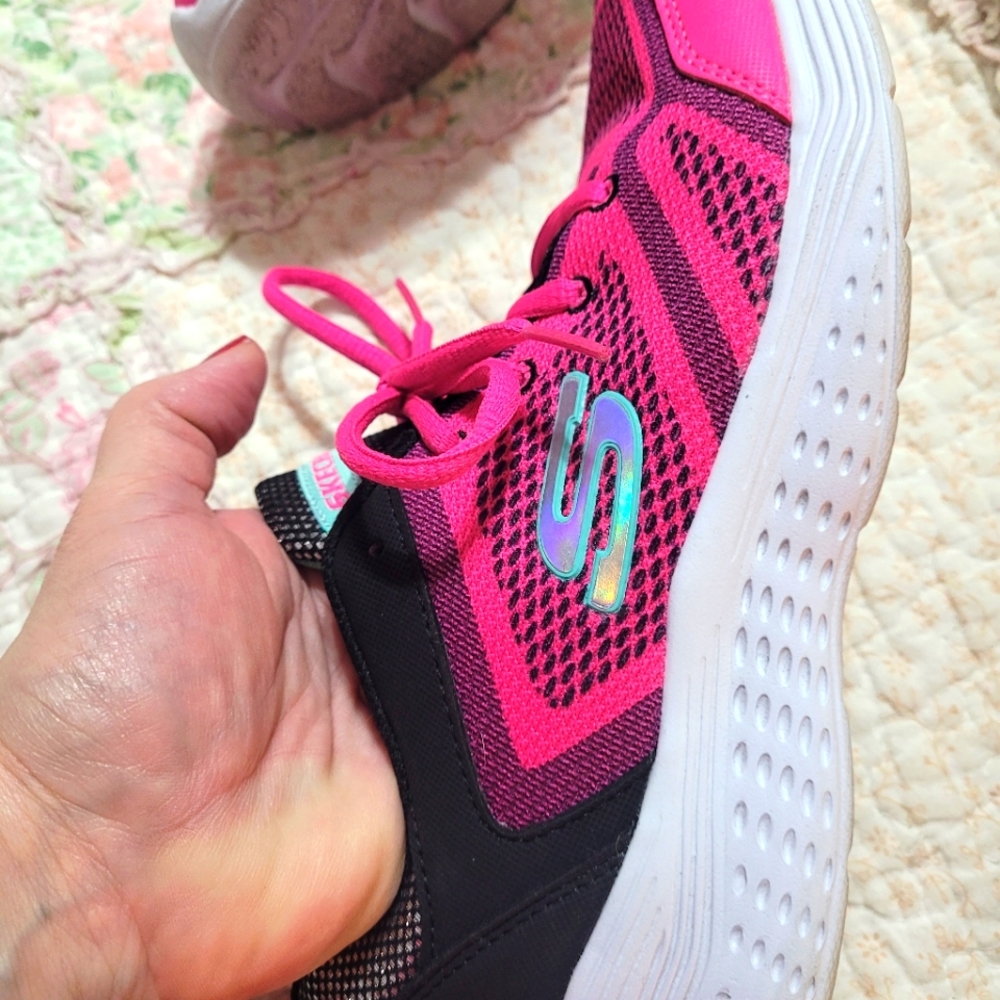 Girls Skechers Tennis Shoes